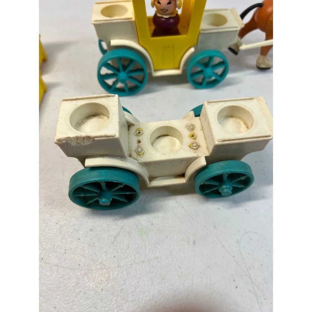 Vtg 1974 Fisher Price Little People Castle Queen Wood Body Carriage Horse Lot